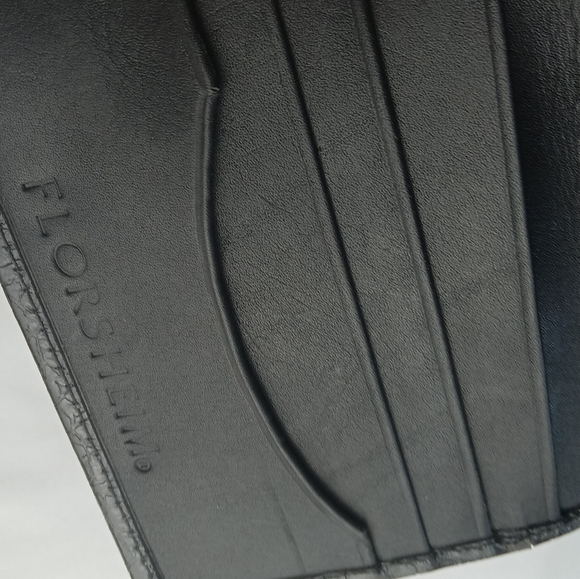Florsheim Mens Credit Card And ID Holder. - Picture 12 of 12